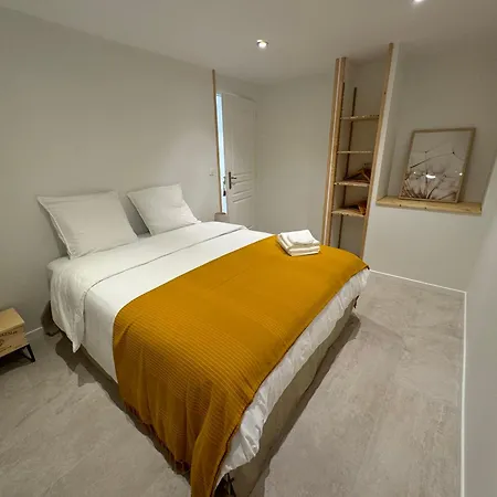 Holiday home Le Des Cigales Du Deves